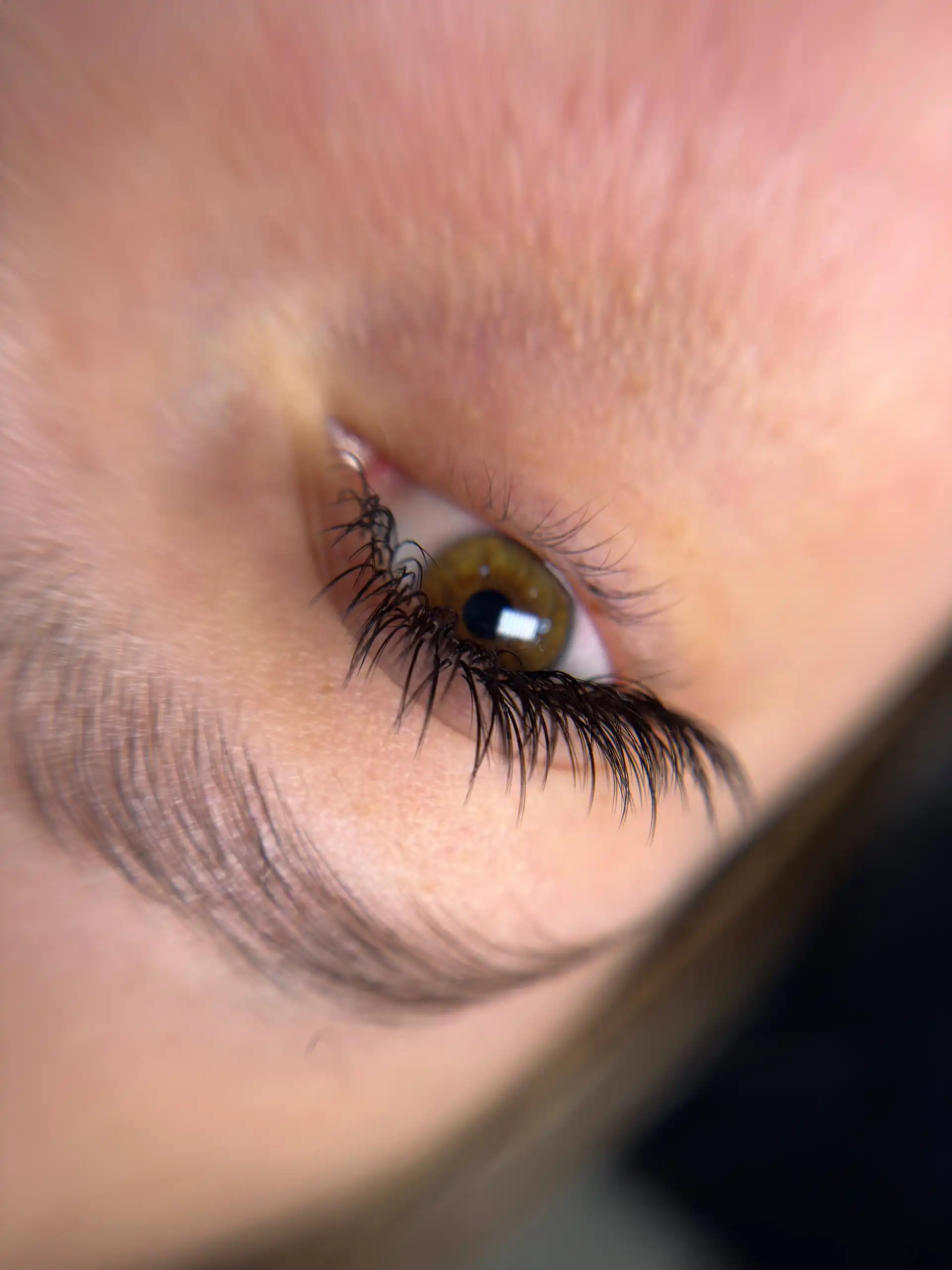 Роскошное наращивание ресниц в Симферополе