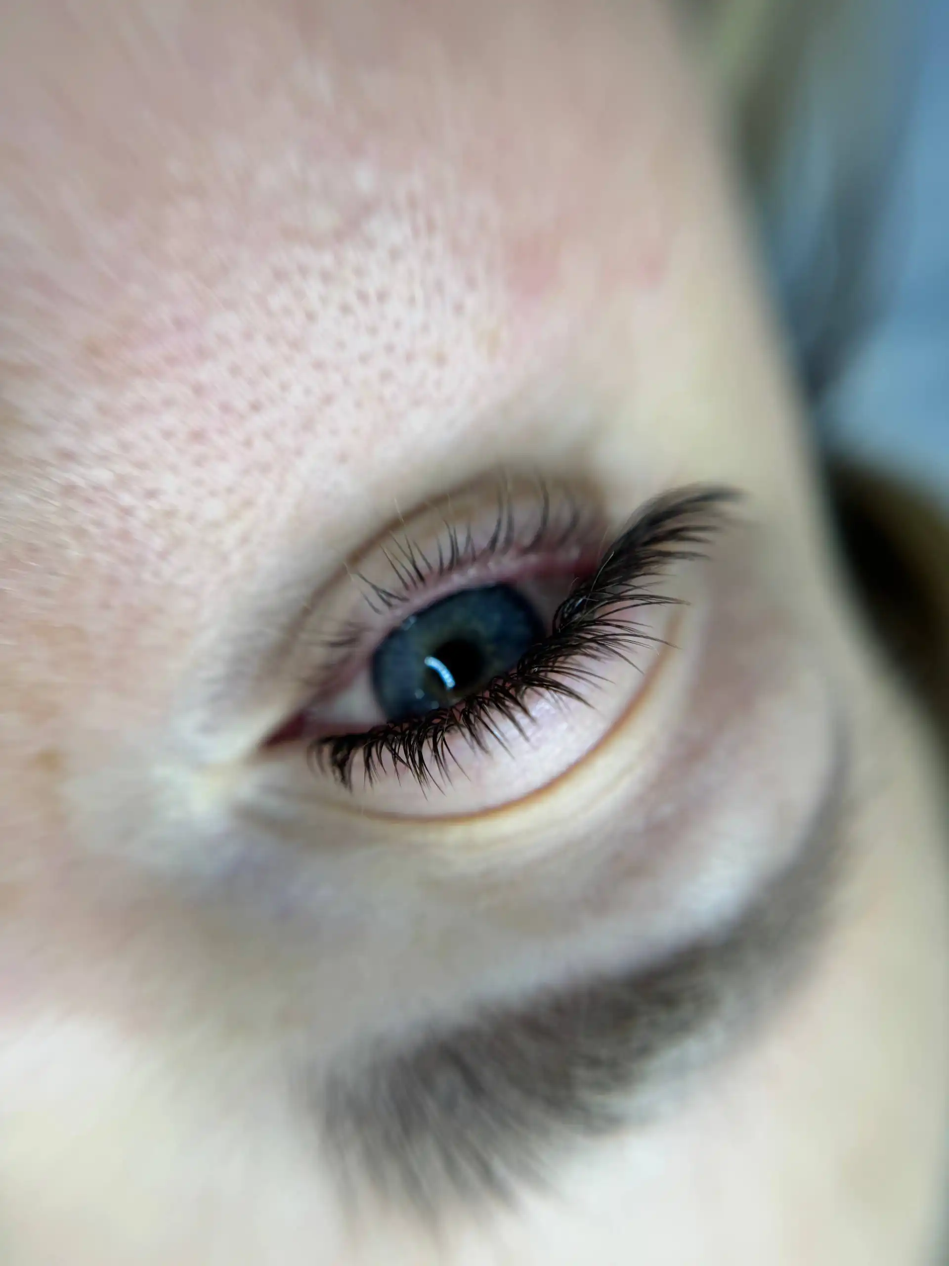 Роскошное наращивание ресниц в Симферополе