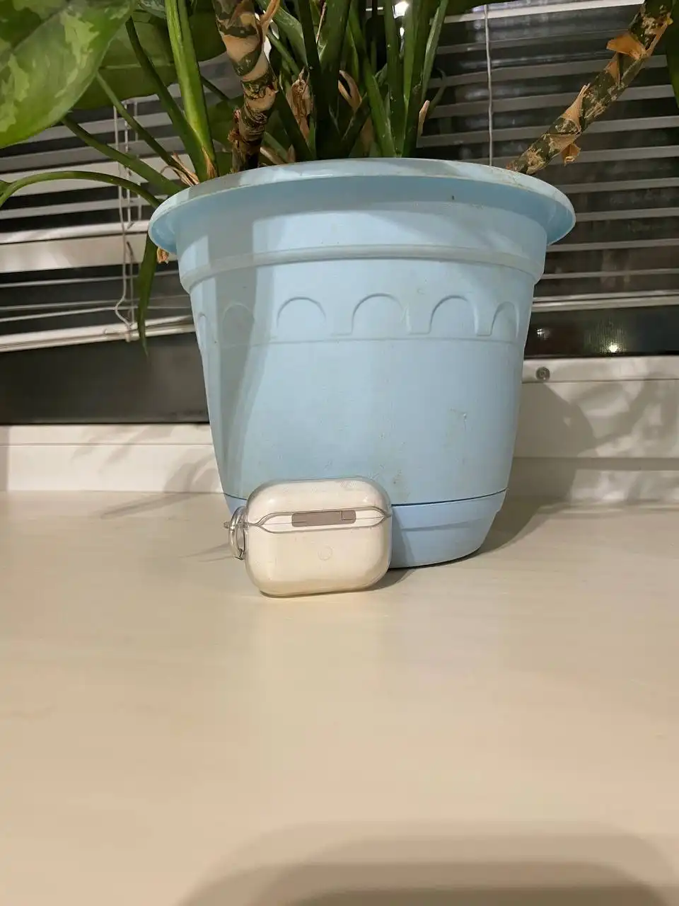 Обмен на под, все работает, немного коцаные, чехол в подарок