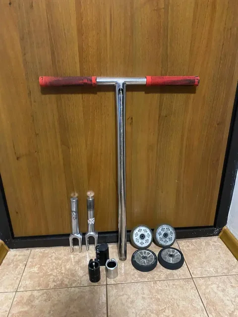 Продажа запчастей для самокатов и велосипедов - Электроника автомобильная в Тюмень