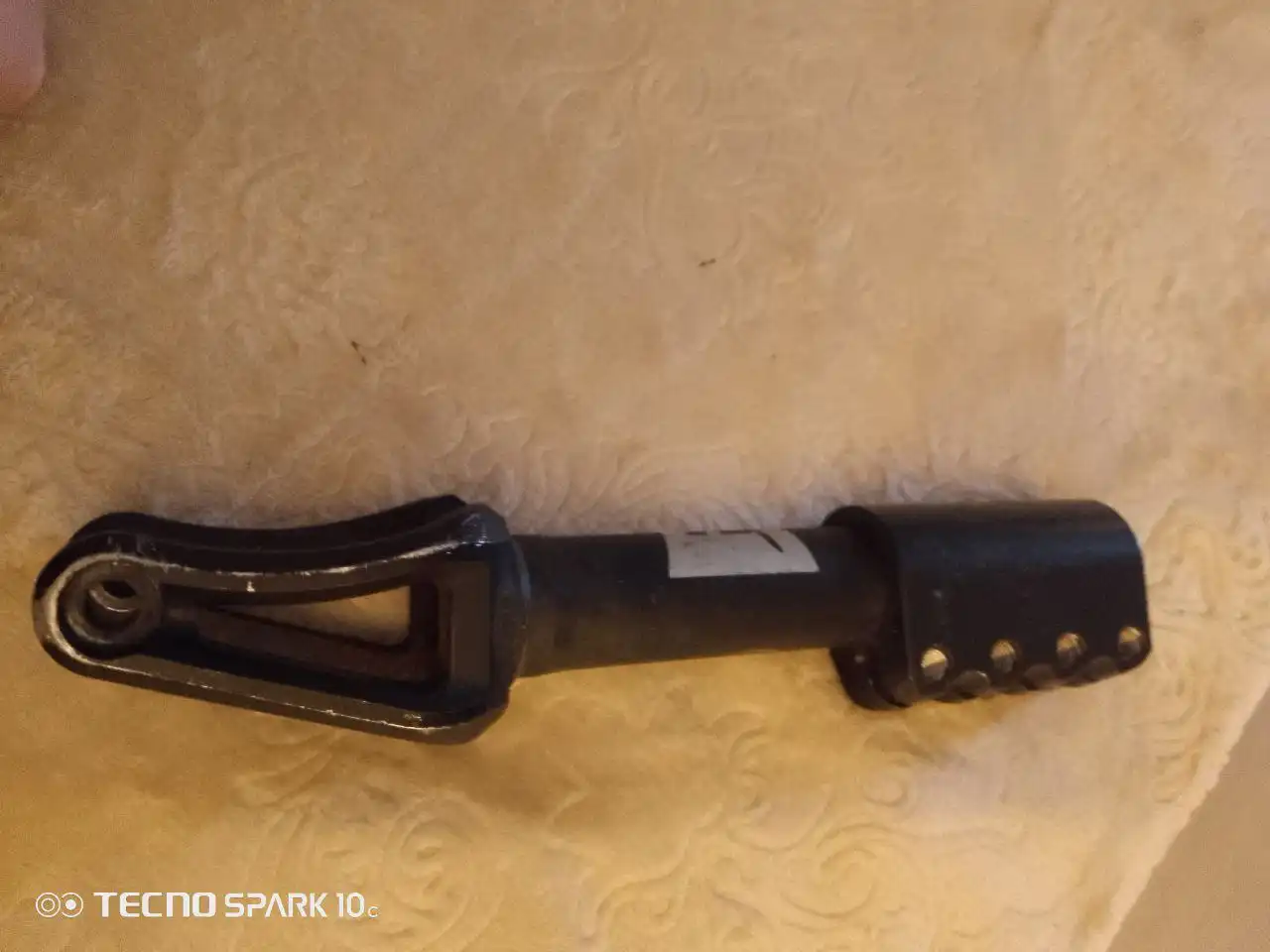 Продам вилку и зажим для провика - null (Запчасти) в Тюмень