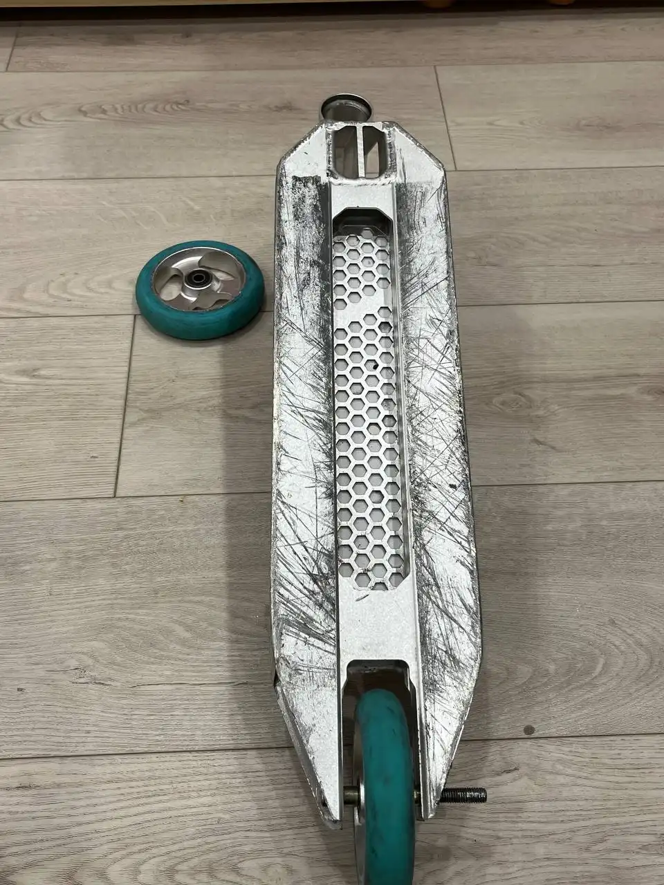 Продажа запчастей для самокатов и велосипедов - Для самокатов и велосипедов (Запчасти) в Тюмень