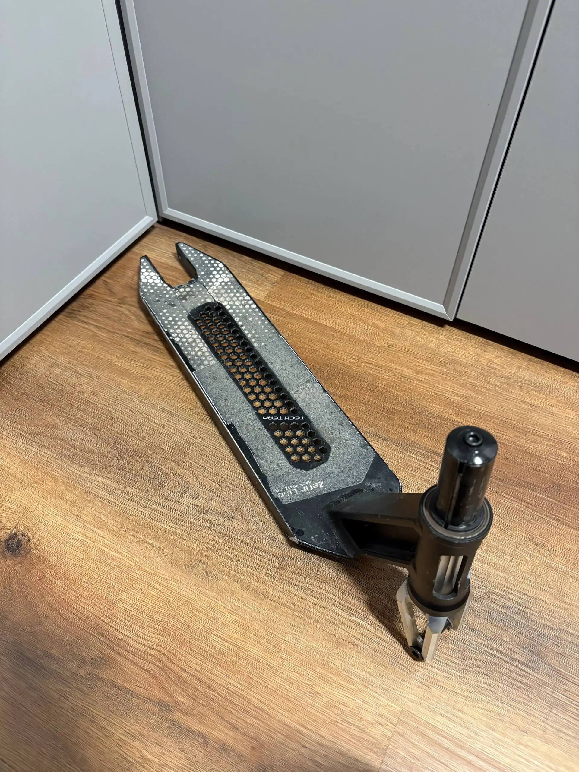 Три деки для самокатов или велосипедов - Запчасти (Барахолка) в Тюмень