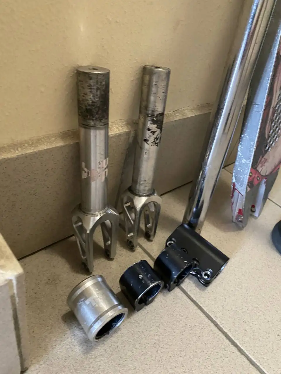 Продажа деталей для самокатов и велосипедов - Запчасти для самокатов и велосипедов (Барахолка) в Тюмень