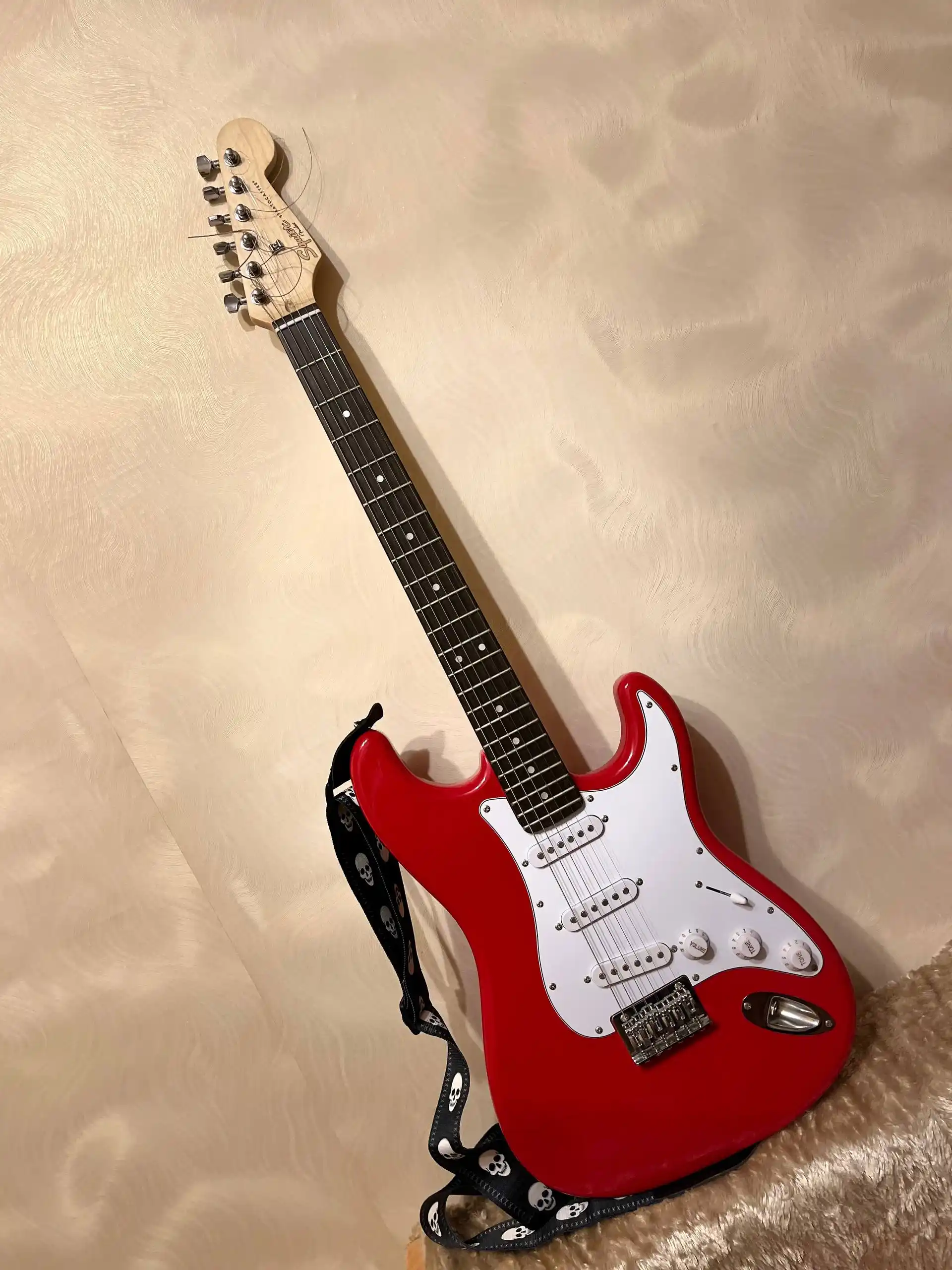 Гитара Fender Squier Stratocaster SSS