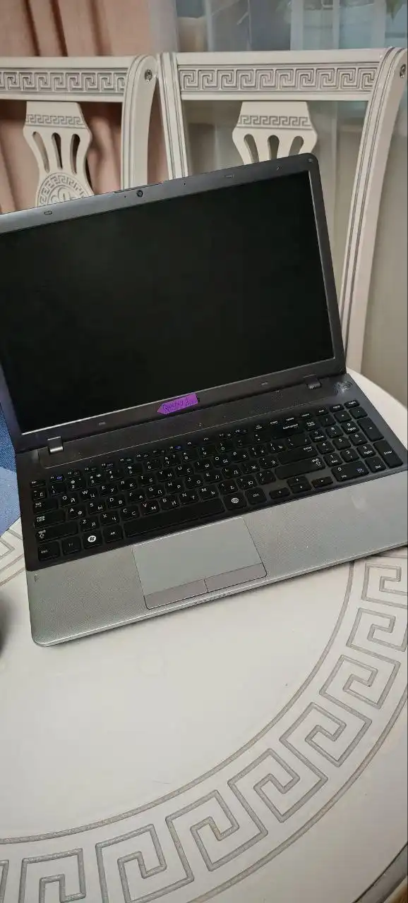 Ноутбук бу, не включается