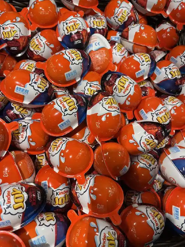 Киндер Джой очень странные дела