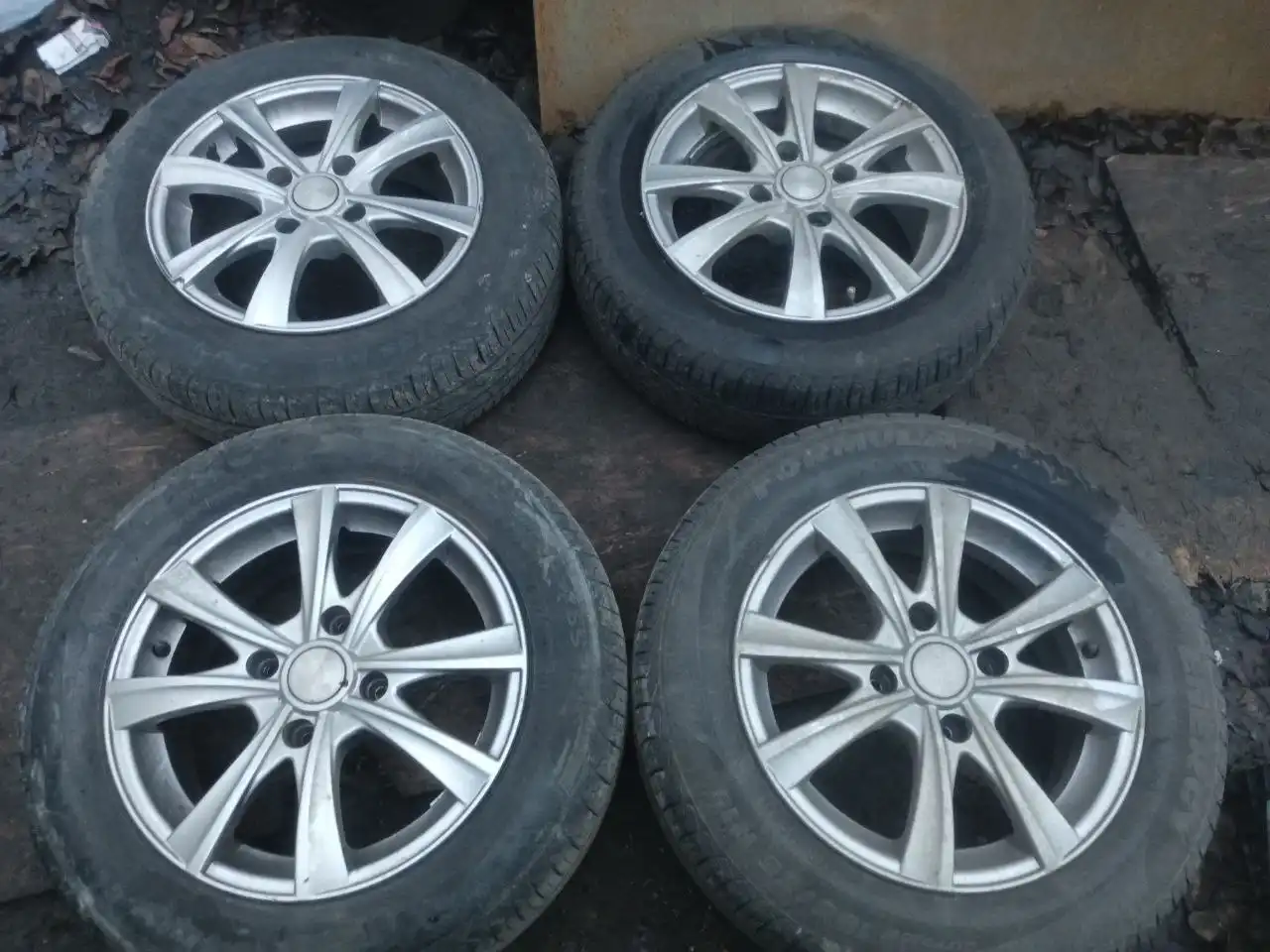 Продам колеса в сборе для Лачетти