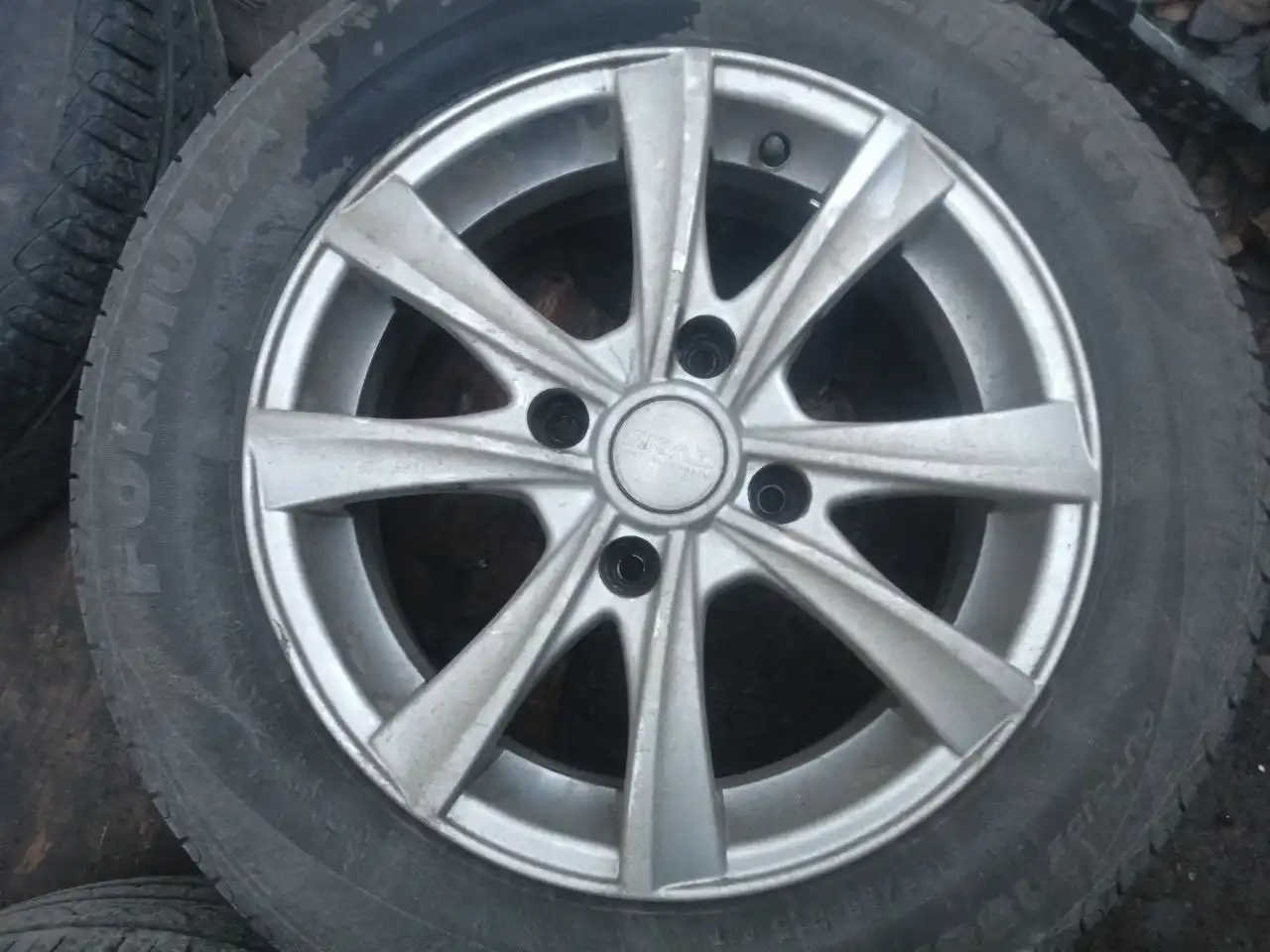 Продам колеса в сборе для Лачетти