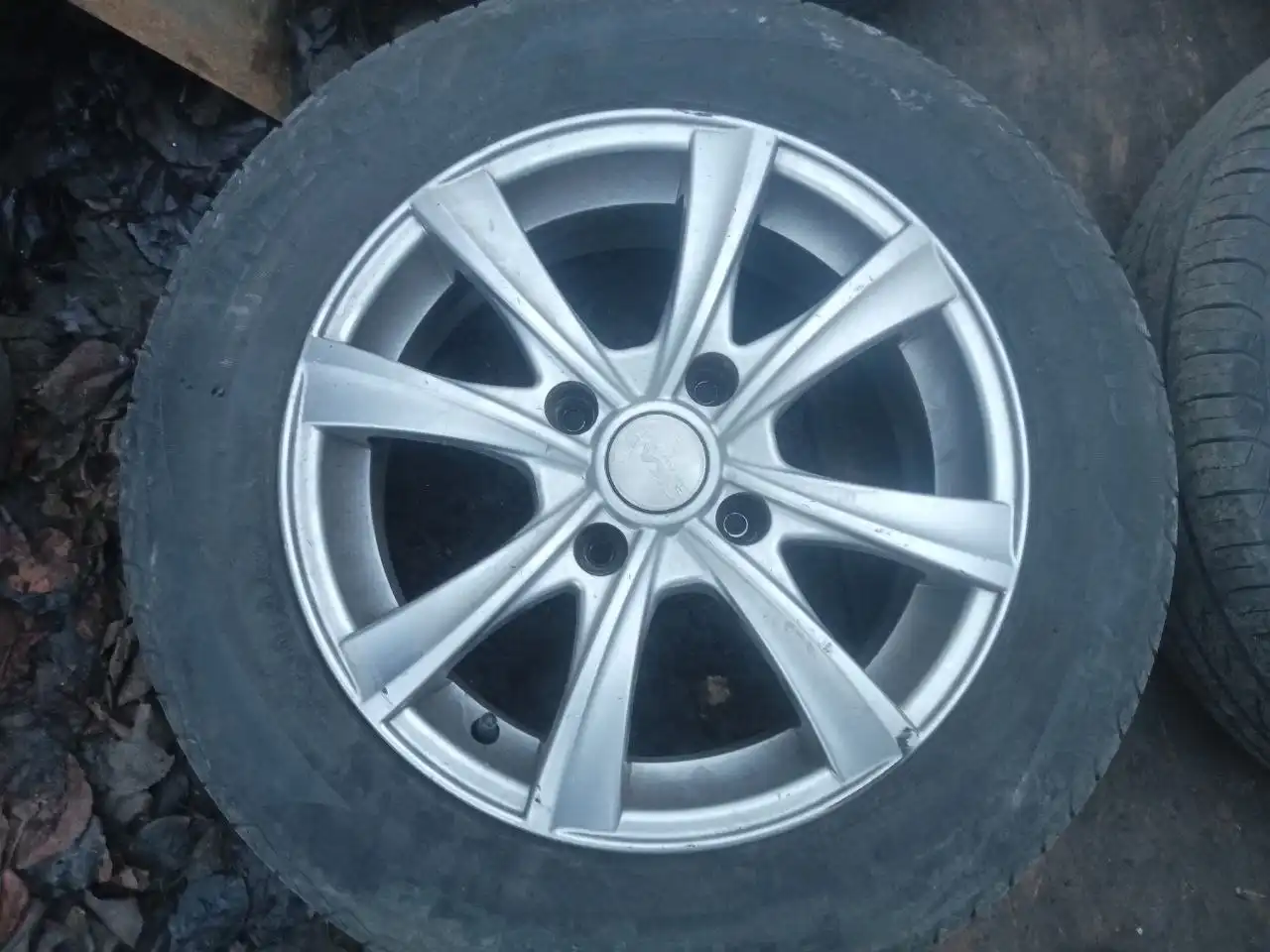 Продам колеса в сборе для Лачетти