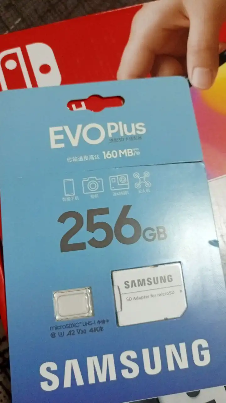 Продажа Nintendo Switch OLED белого цвета