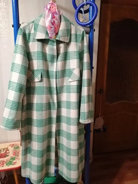 Стильное пальто из советского одеяла, шерсть 75%, размер М 46-48 - Украшения в Нижний Новгород