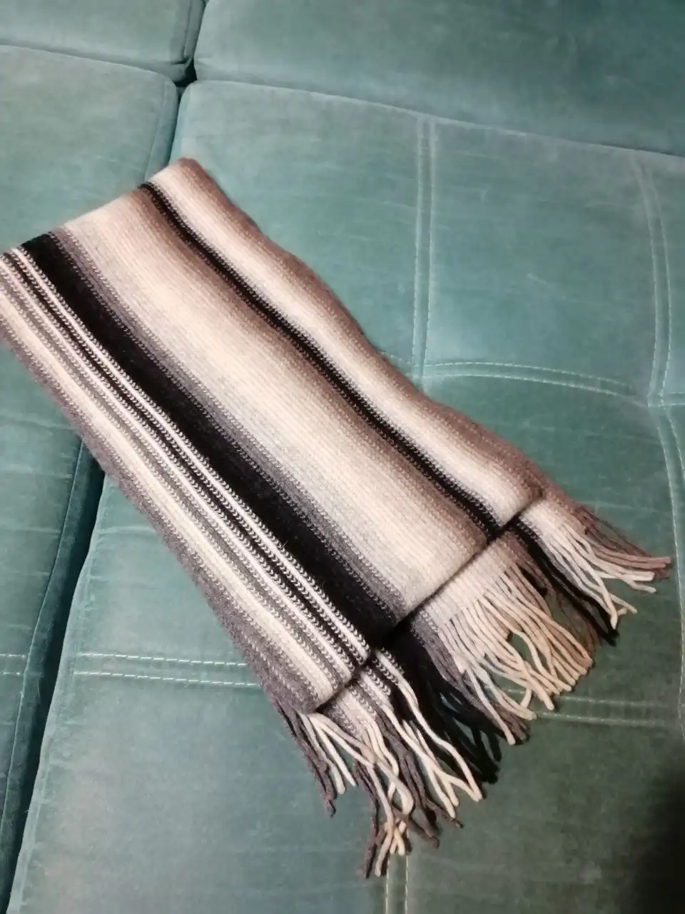 Шарф с кистями мужской шерсть 90%