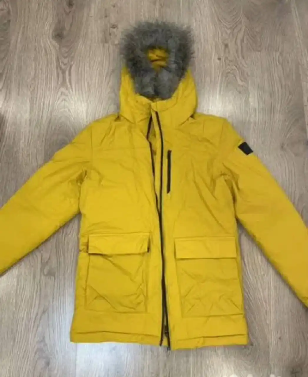 Одежда брендов Calvin Klein, Adidas, Reebok