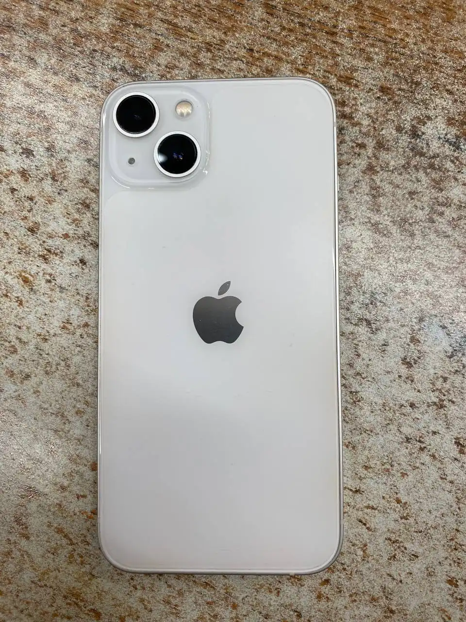 Продам айфон 13 на 128 гб