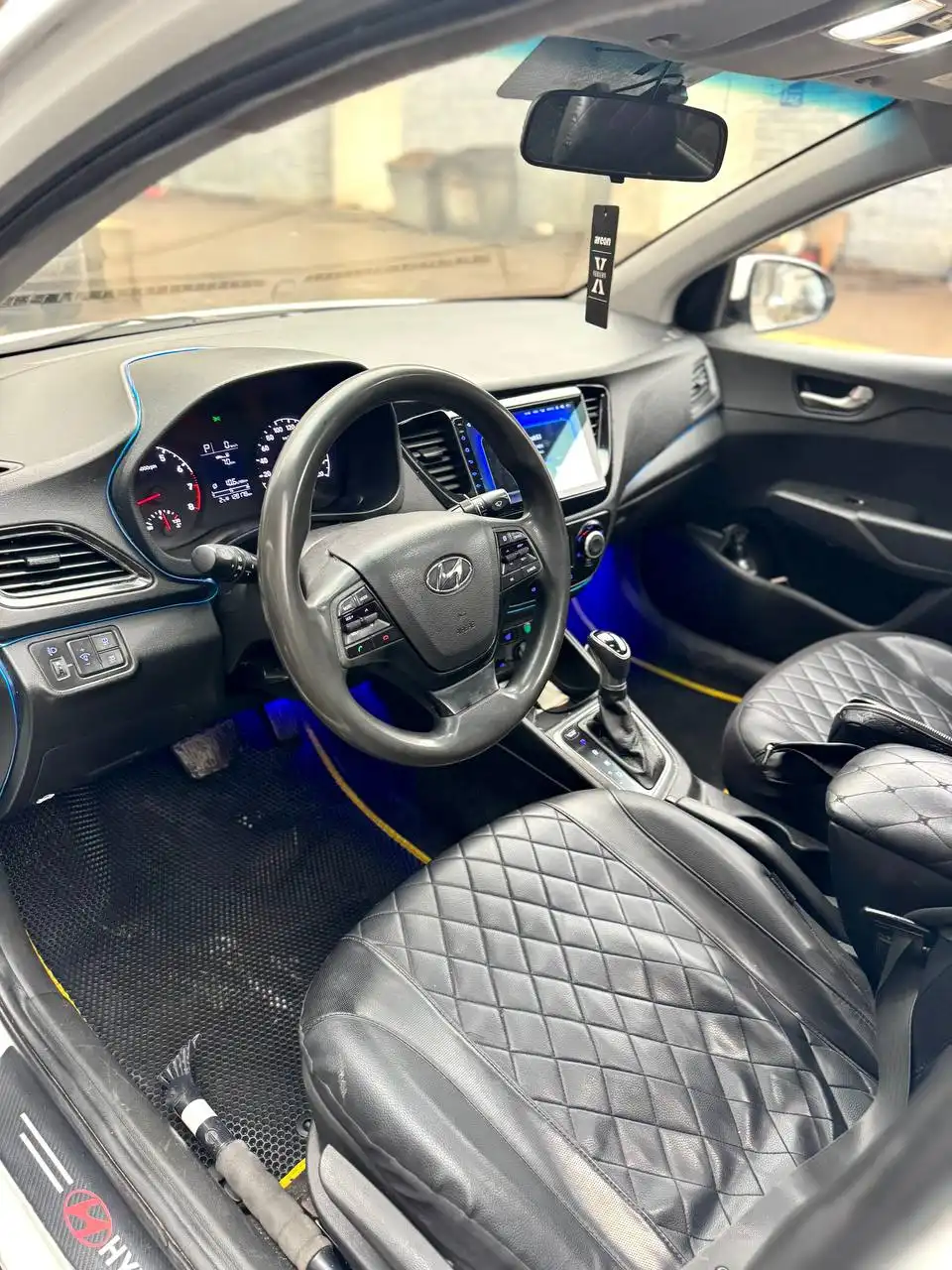 Hyundai Solaris 2017 года в отличном состоянии