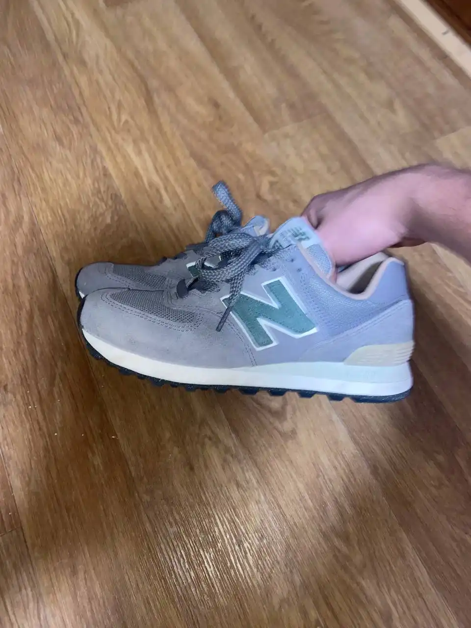 Продам кроссовки New Balance 574 39 размер оригинал