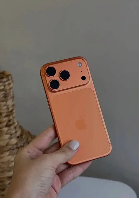 iPhone 17 Pro Cosmic Orange 512Gb - Электроника в Улан-Удэ