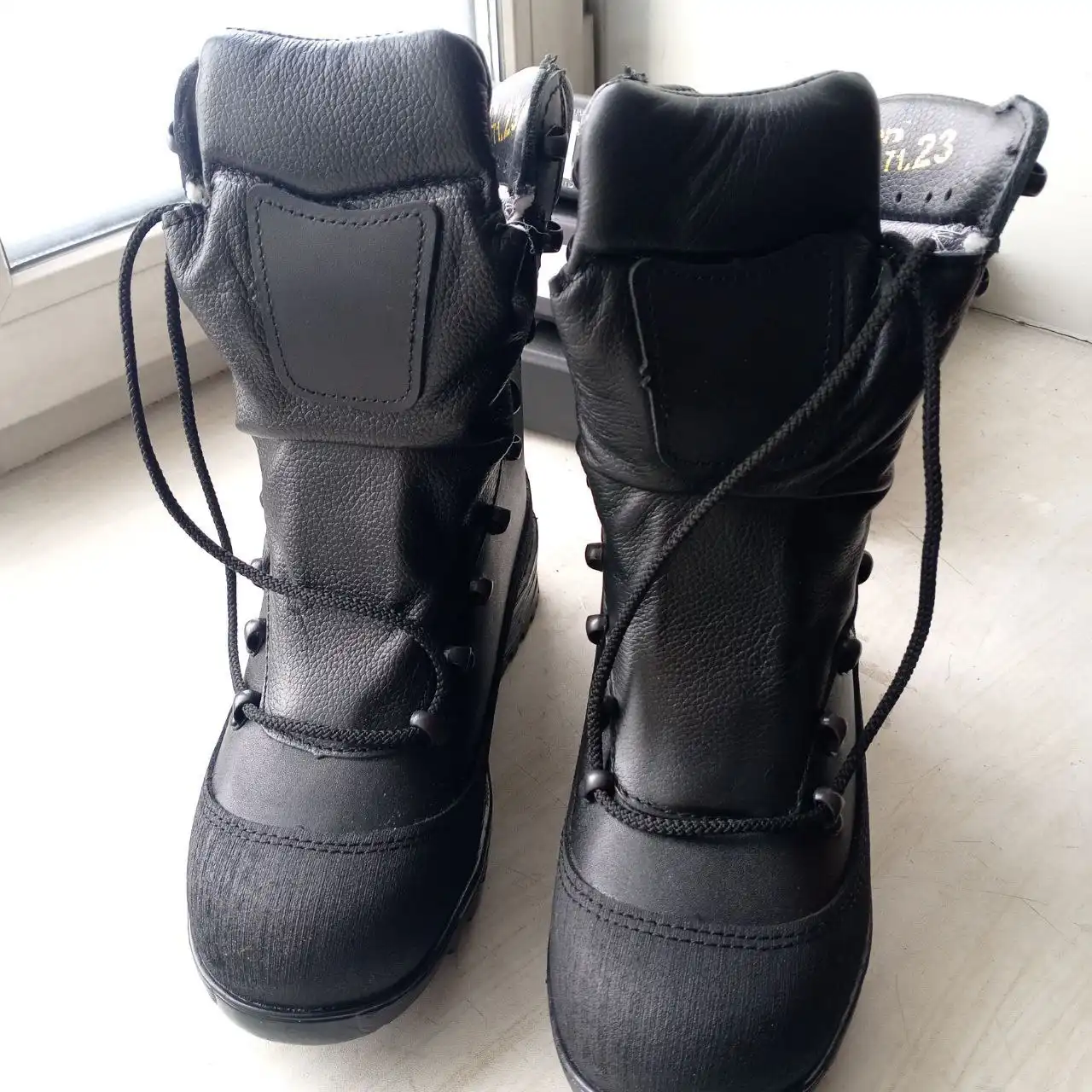 Продажа зимних берцев фирмы Паритет