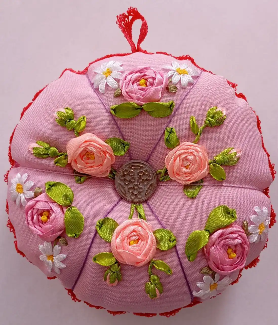 Игольницы с вышивкой лентами на заказ - Рукоделие (Хобби и отдых) в Тюмень