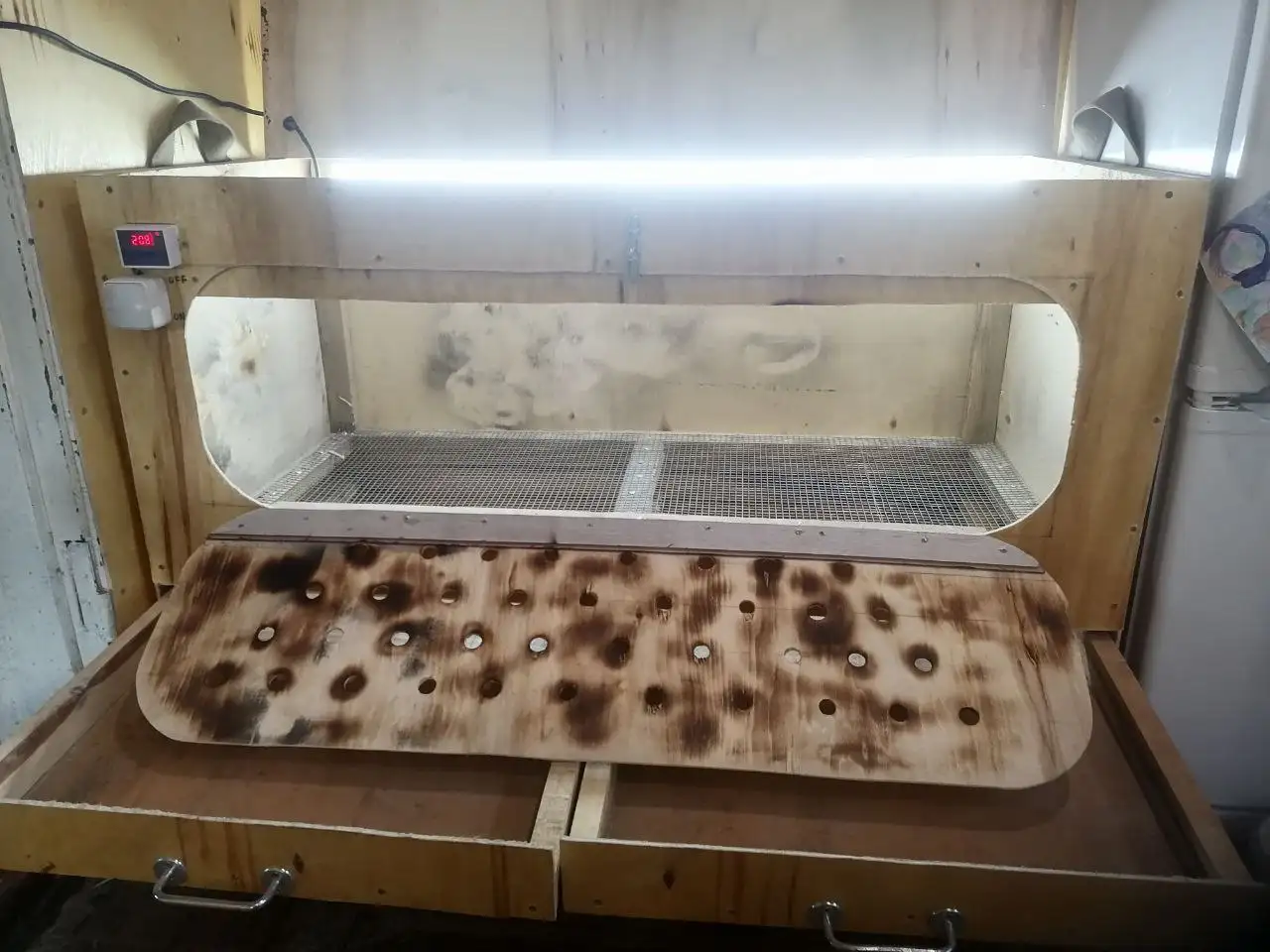 Продам брудер для подращивания цыплят - Птицеводство (Животные) в Улан-Удэ