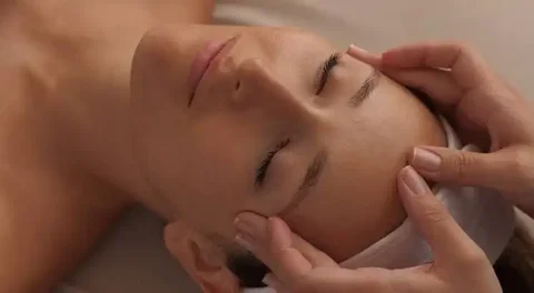 Обучение массажу лица с отработкой на моделях - Полиграфические услуги в Улан-Удэ