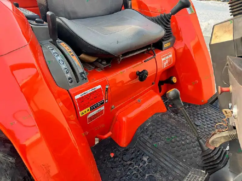 Продам Японский минитрактор Kubota GL240 в отличном состоянии - Запчасти в Улан-Удэ