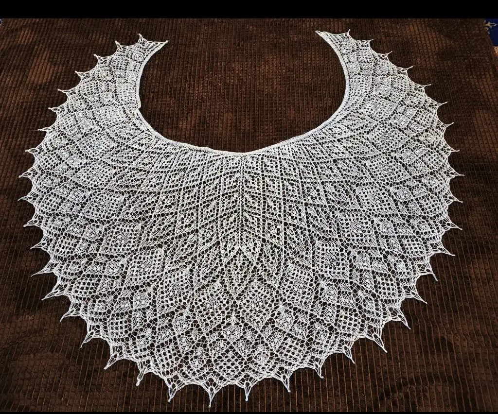 Ажурная шаль паутинка "Капельки росы" ручной работы - Аксессуары (Одежда) в Улан-Удэ