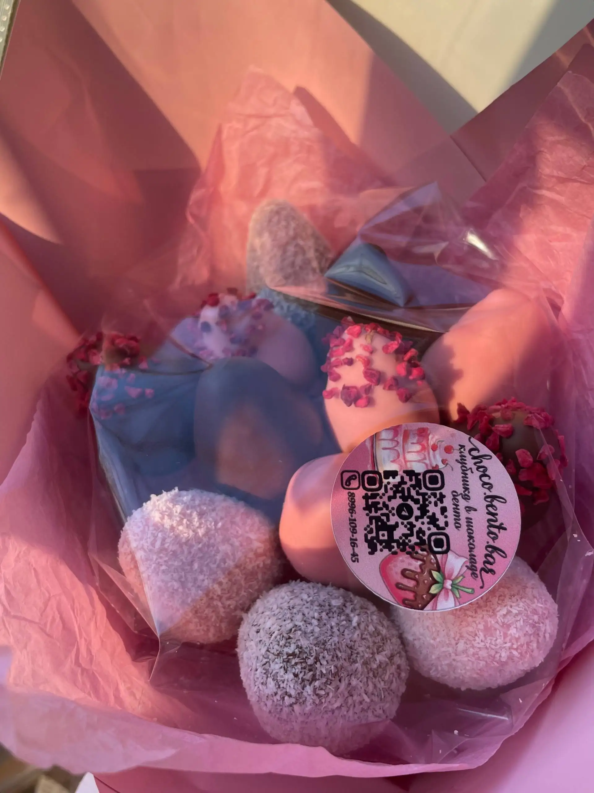 Заказы на букеты клубники в шоколаде и тюльпанов - Доставка цветов/съедобные букеты (Услуги) в Улан-Удэ