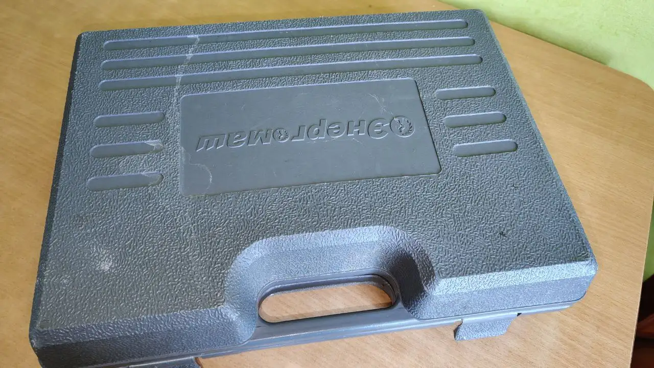 Продам шуруповёрт Энергомаш ДШ-3012 К - Барахолка в Улан-Удэ