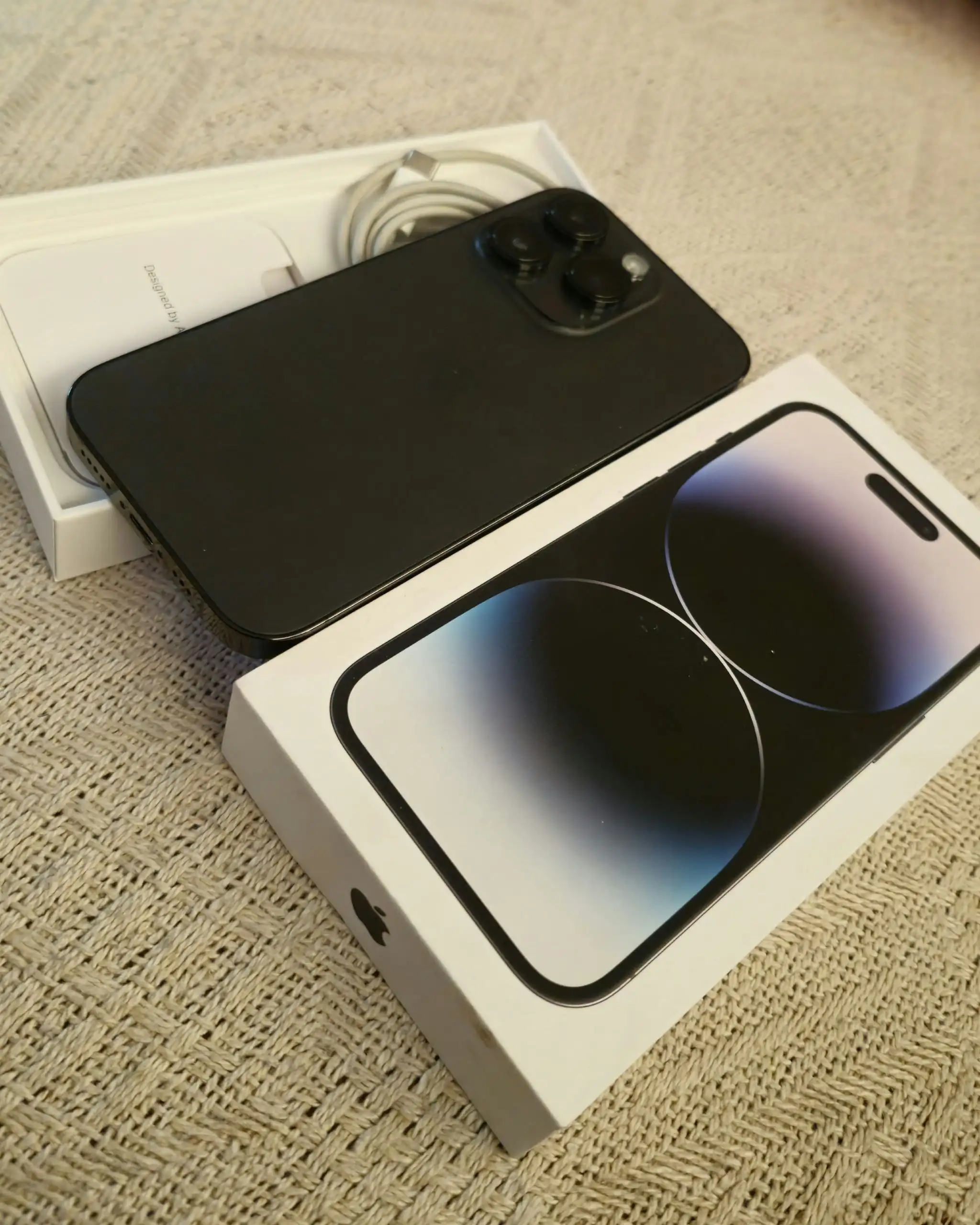 Продажа iPhone 14 Pro Space Black 256 ГБ - Смартфоны (Электроника) в Улан-Удэ