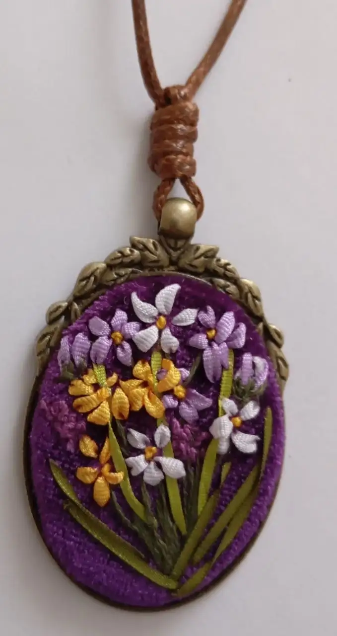 Эксклюзивная бижутерия для весенних нарядов - Бижутерия (Барахолка) в Тюмень