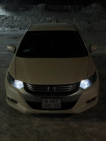 Продажа Honda Insight 2010 года - Легковые автомобили в Улан-Удэ