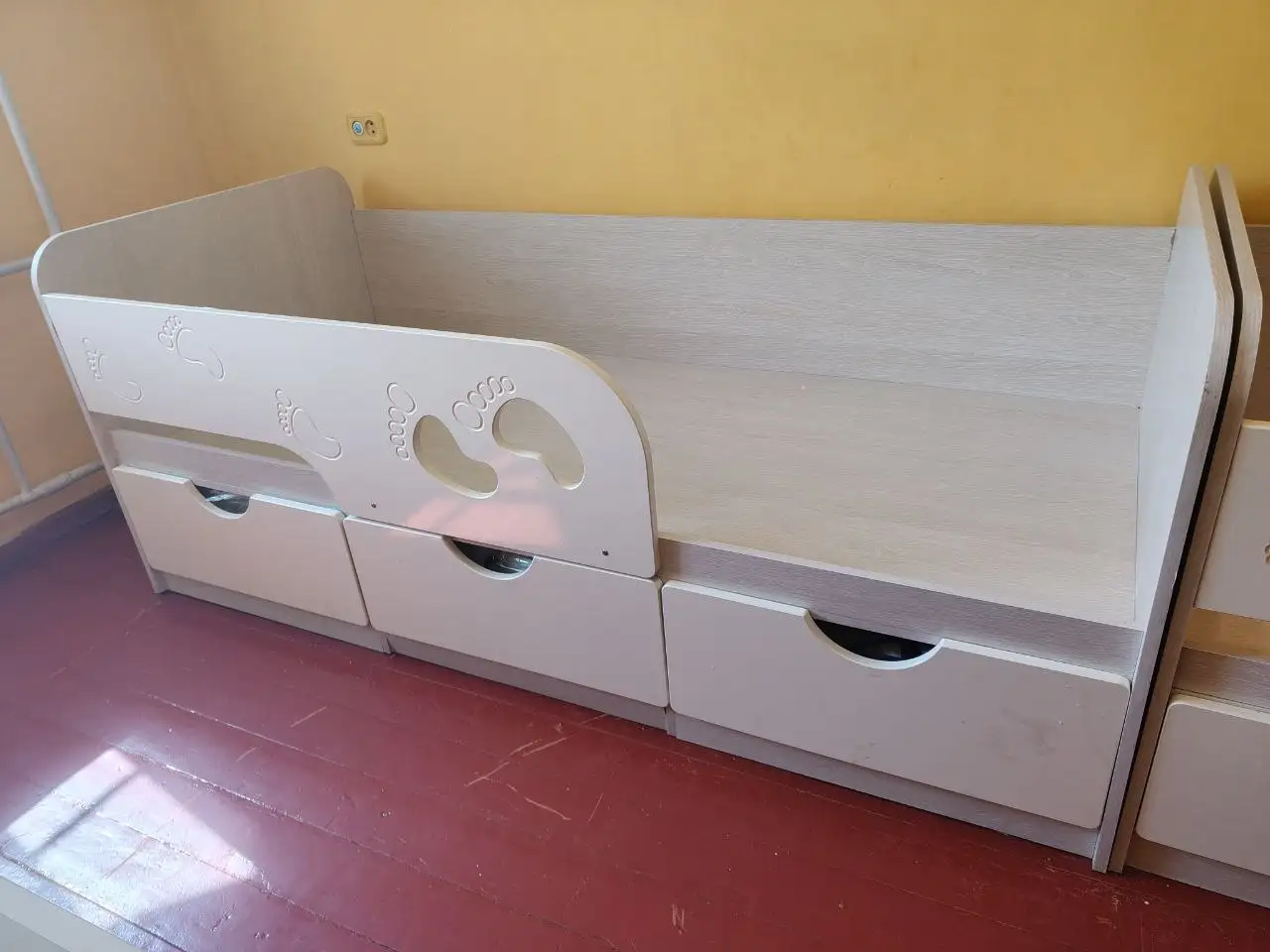 Детская кровать односпальная Лего кремового цвета с ящиками - Мебель для детей (Товары для детей) в Улан-Удэ