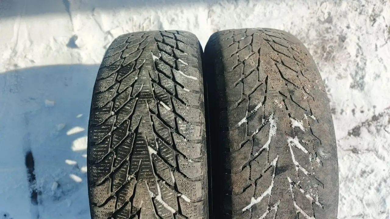 Продажа колес на зимней резине R14 и коробки передач 4ст - Колеса и шины, Трансмиссия (Запчасти) в Улан-Удэ