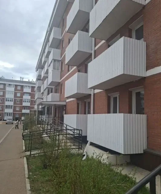 Продается студия в 115 микрорайоне - Квартира в Улан-Удэ