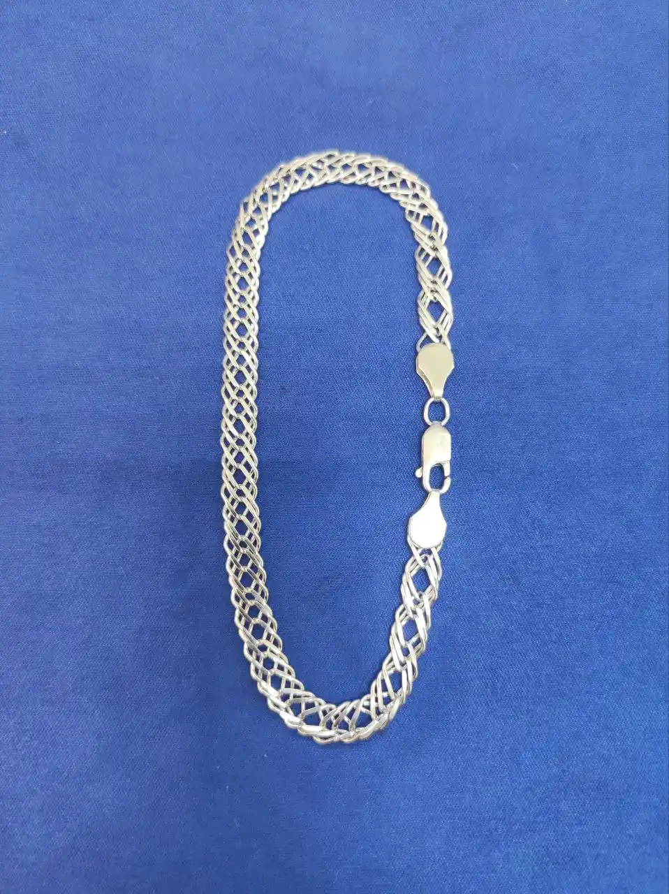 Серебряные браслеты