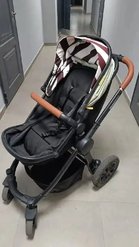 Продажа б/у коляски 2в1 с комплектом аксессуаров