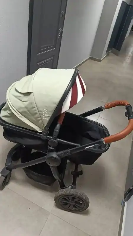 Продажа б/у коляски 2в1 с комплектом аксессуаров