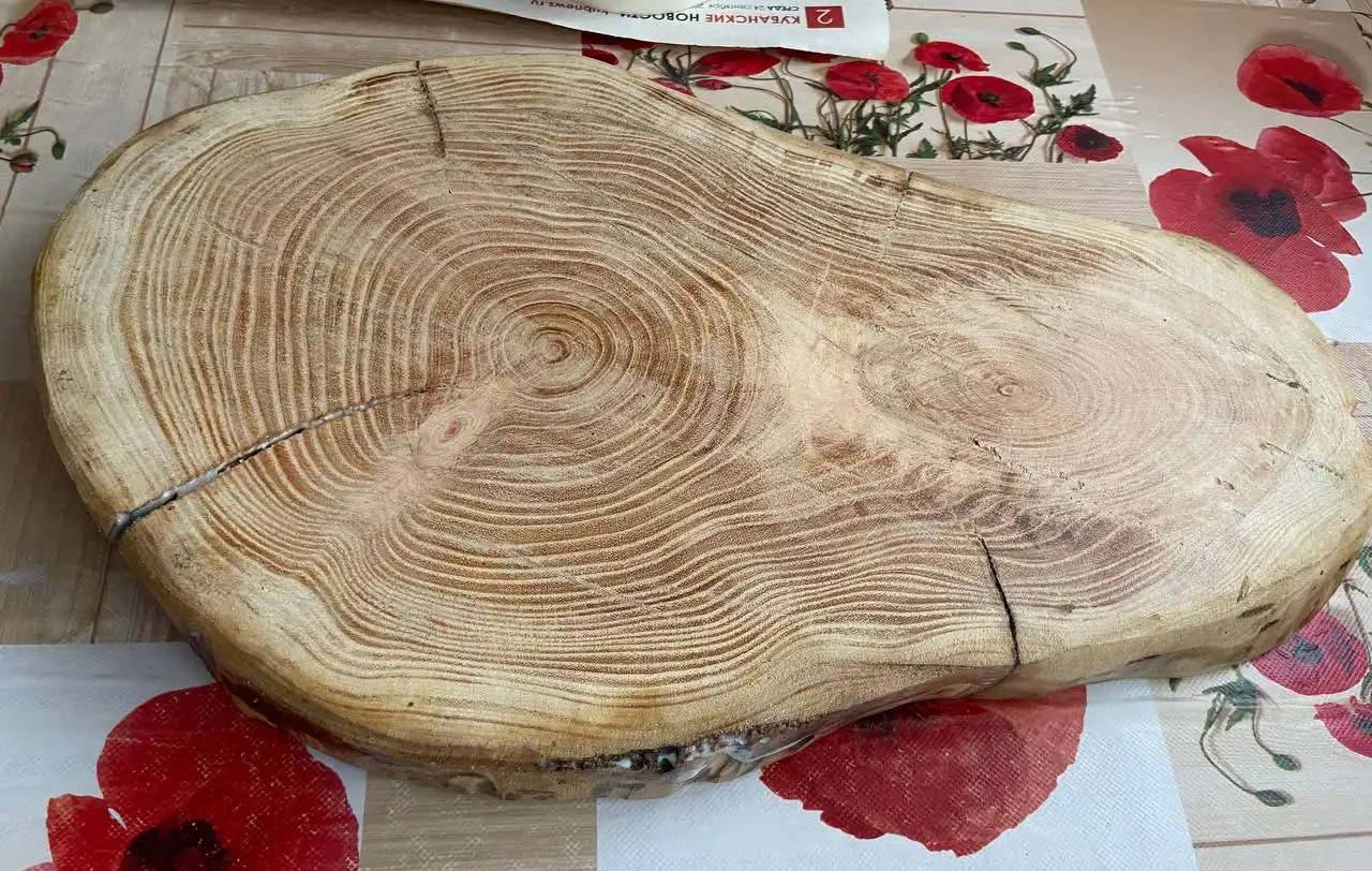 Продажа спилов дерева для поделок
