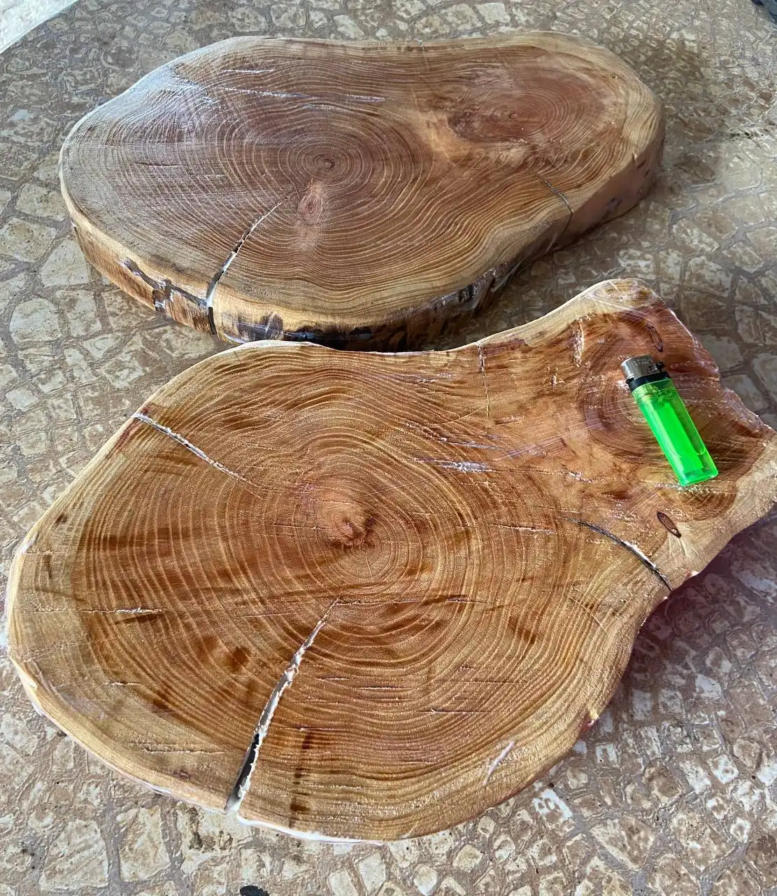 Продажа спилов дерева для поделок