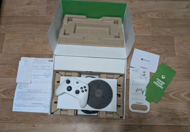 Xbox Series S 512GB с полным комплектом - Усилители сигнала в Уфа