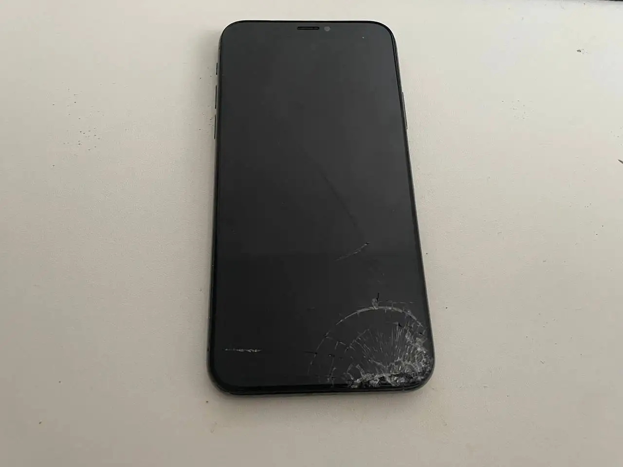 Смартфон iPhone 14 Pro Max 256ГБ с повреждениями - Смартфоны и телефоны (Электроника) в Уфа