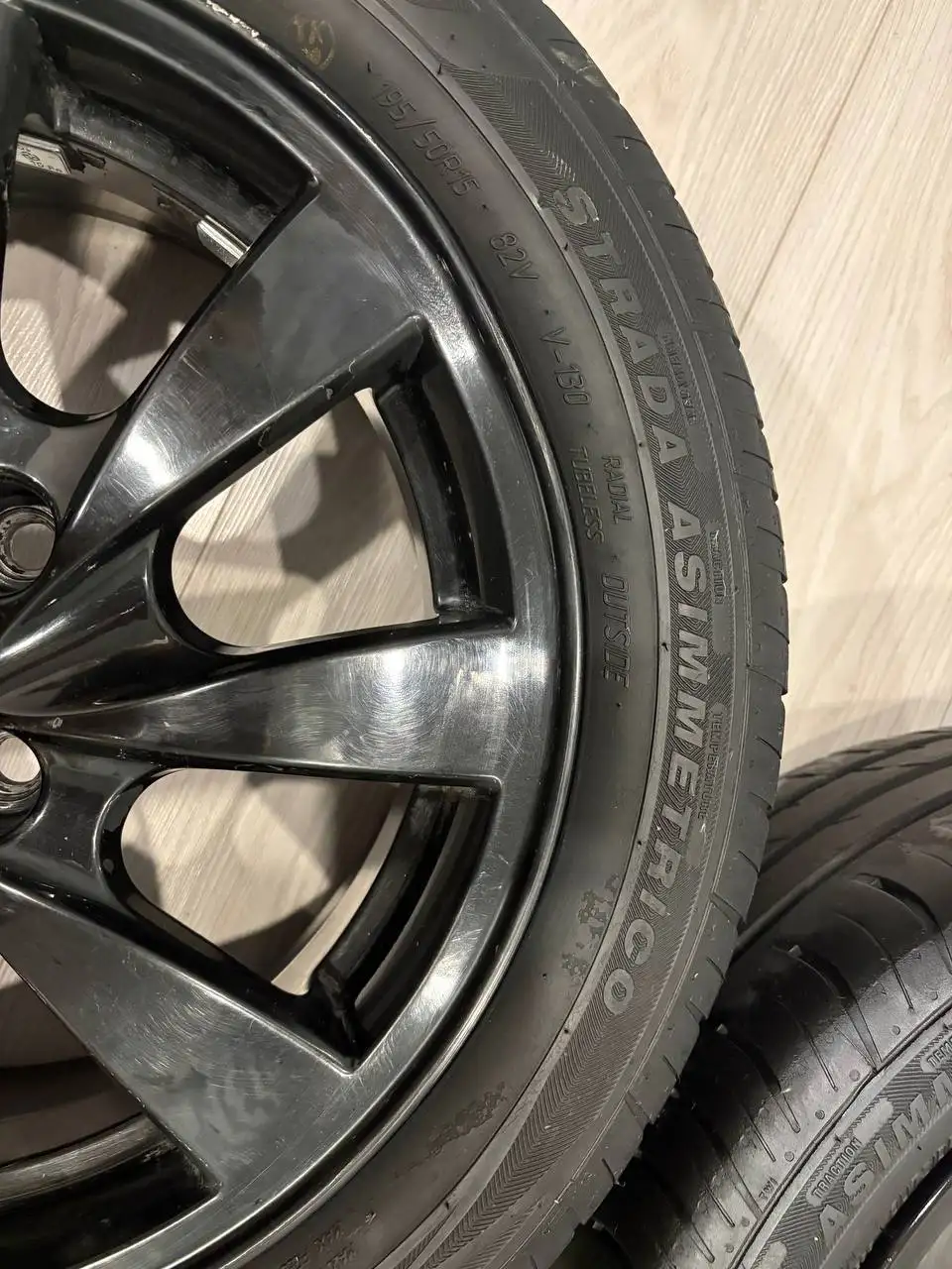Продажа колесных дисков Black Edition 195/50 R15 с резиной Viatti - Колесные диски (Запчасти) в Уфа