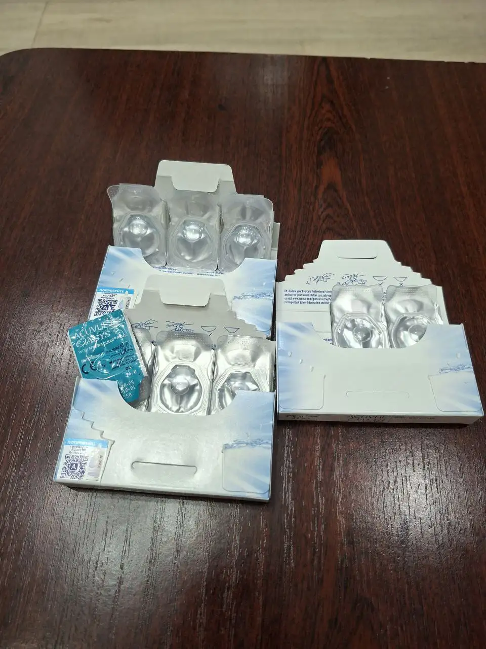 Продам контактные линзы Acuvue Oasys with Hydraclear Plus - Контактные линзы (Красота и здоровье) в Уфа