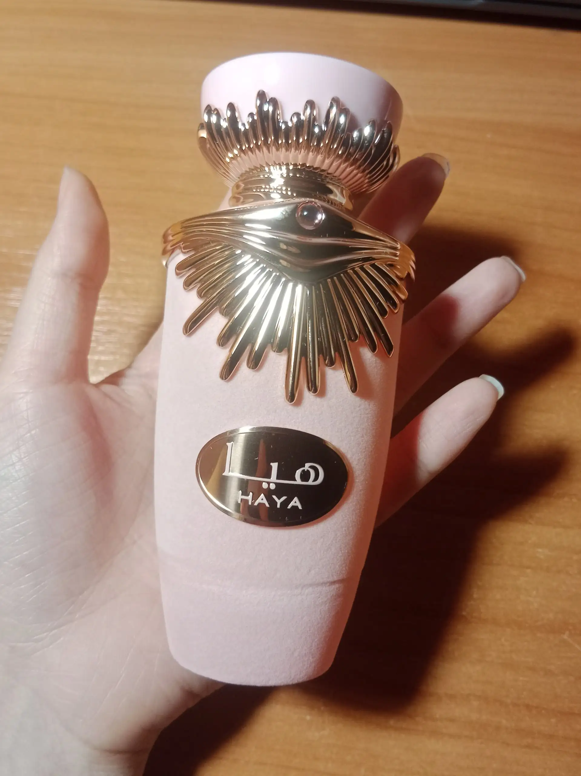 Продажа неиспользованных портфеля и духов - Барахолка в Уфа