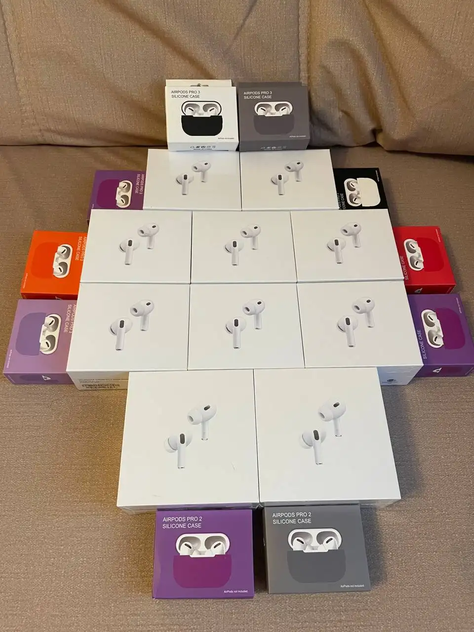 Продам комплект телефонов с чехлами - Смартфоны и телефоны (Электроника) в Казань