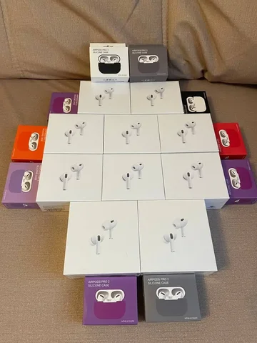 Продам комплект телефонов с чехлами - Игровые приставки в Казань