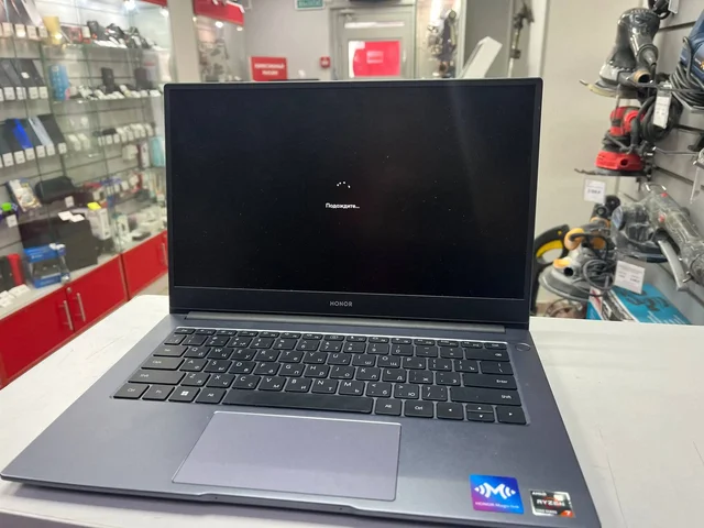 Ноутбук HONOR MagicBook 14 с процессором AMD Ryzen 7 и 16 ГБ ОЗУ - Рации и радиосвязь в Уфа