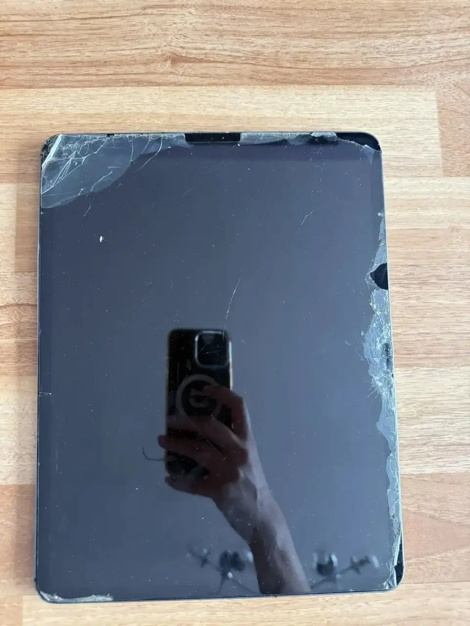 Айпад 2019 года не включается - Планшеты (Электроника) в Уфа